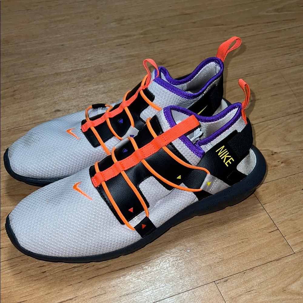 Nike White and Black Sneakers with Orange Accents